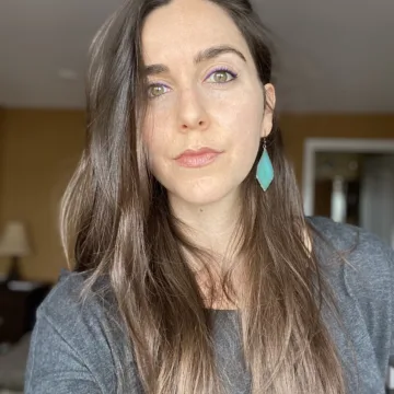 Caitlin McGill's photo